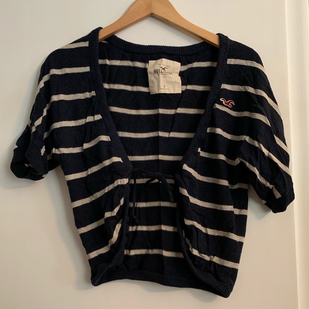 Striped blouse with option to tie